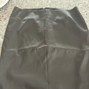 Escada size 44 silky pencil skirt